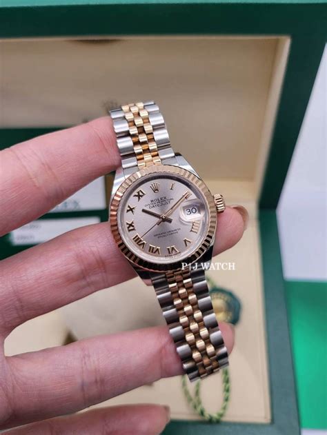 rolex datejust 28mm rose gold roman dlack dial|Rolex lady Datejust oyster.